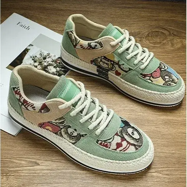 Mens Color-Matching Canvas Sneakers | UV-Resistant Low-Top Casual Shoes in Beige, Black, Green