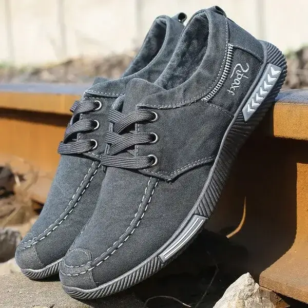 Men Casual Breathable Low Top Canvas Shoes | Lightweight & Comfortable