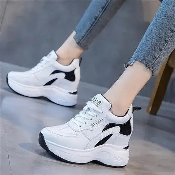 Womens Colorblock Sneakers | Temperature-Regulating Low-Top Platform Shoes in Black, Green