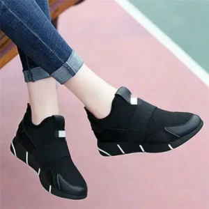 Fitsupfashion Women Fashion Slip On Round-Toe Shoes