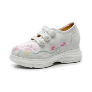 Fitsupfashion Women Casual Flower Embroidered Round Toe Platform Canvas Sneakers