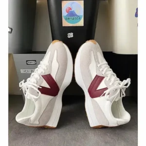 Fitsupfashion Men Fashion Breathable Lightweight Color Block Sneakers