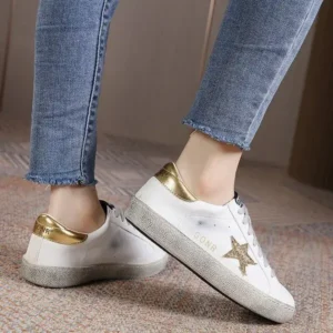 Fitsupfashion Women Fashion Casual Plus Size Star Round Toe Sneakers