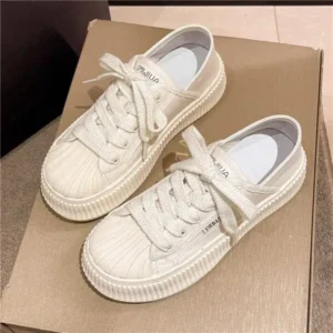 Fitsupfashion Women Fashion Shell Toe Platform Solid Color Lace-Up Sneakers