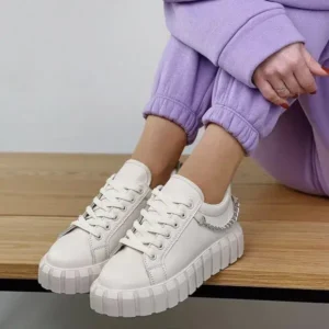 Fitsupfashion Fashion Metal Chain Front Lace Up Platform Sneakers